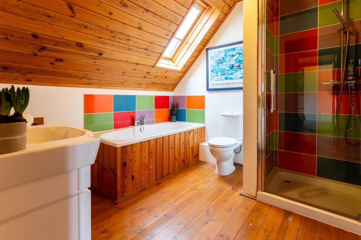 Middlewick Holiday Cottages - Housity