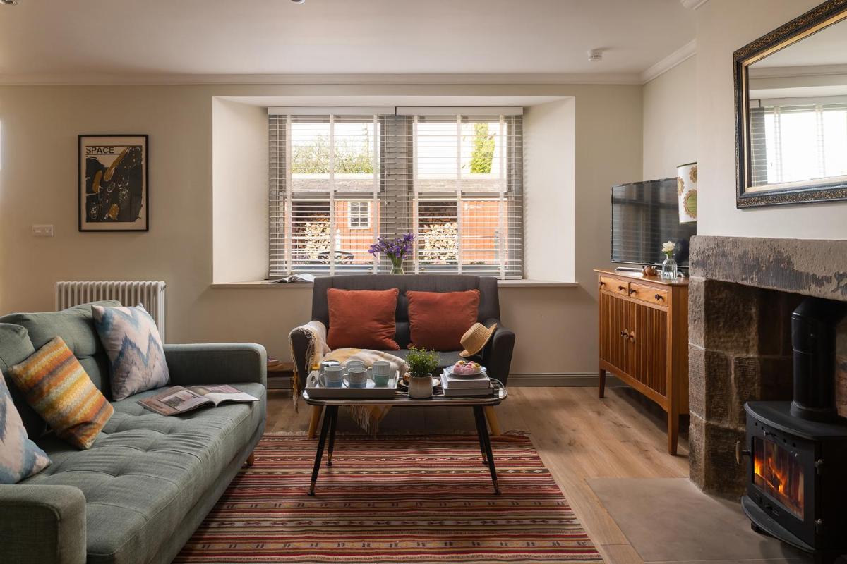 Groom's Bell - Housity