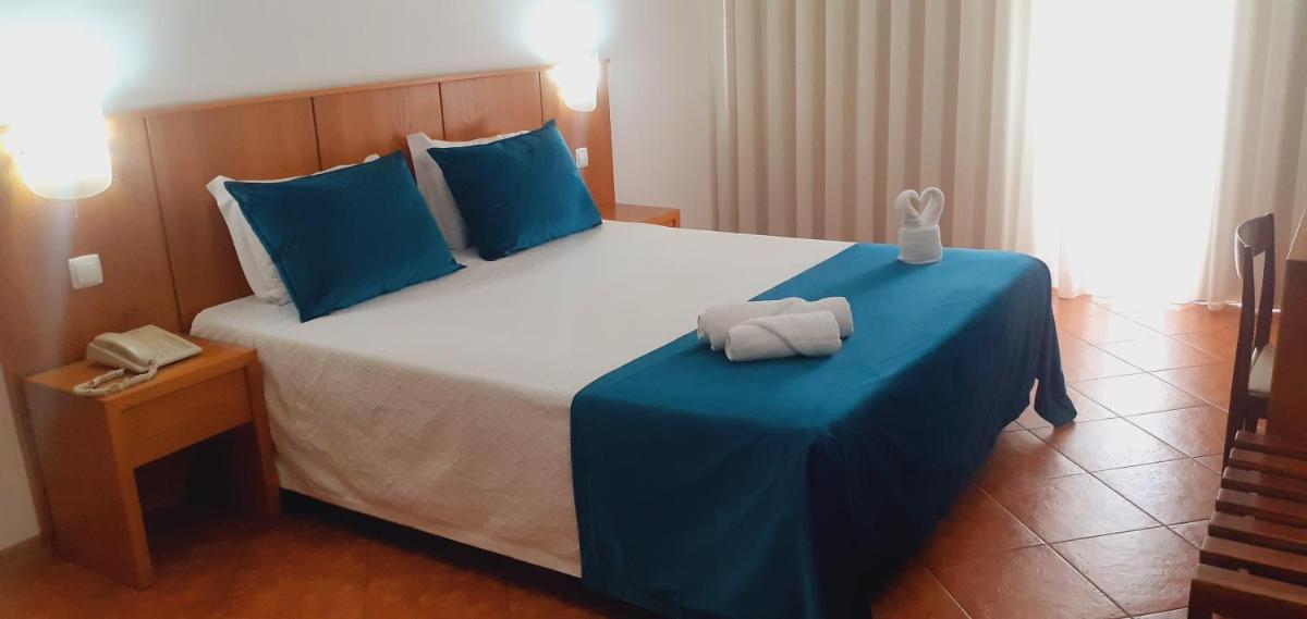 Hotel Santa Cruz - Housity