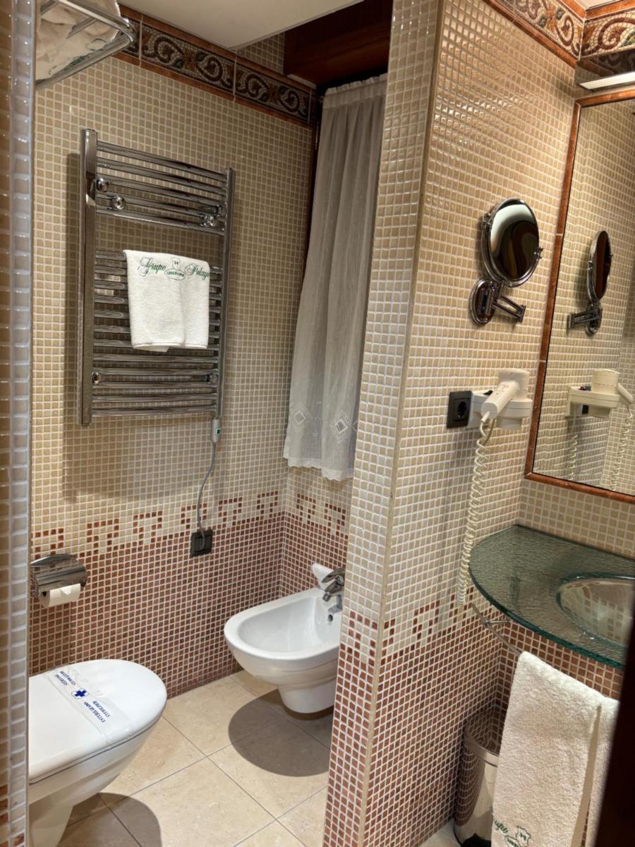 Un baño de Gran Hotel Liber & Spa Playa Golf