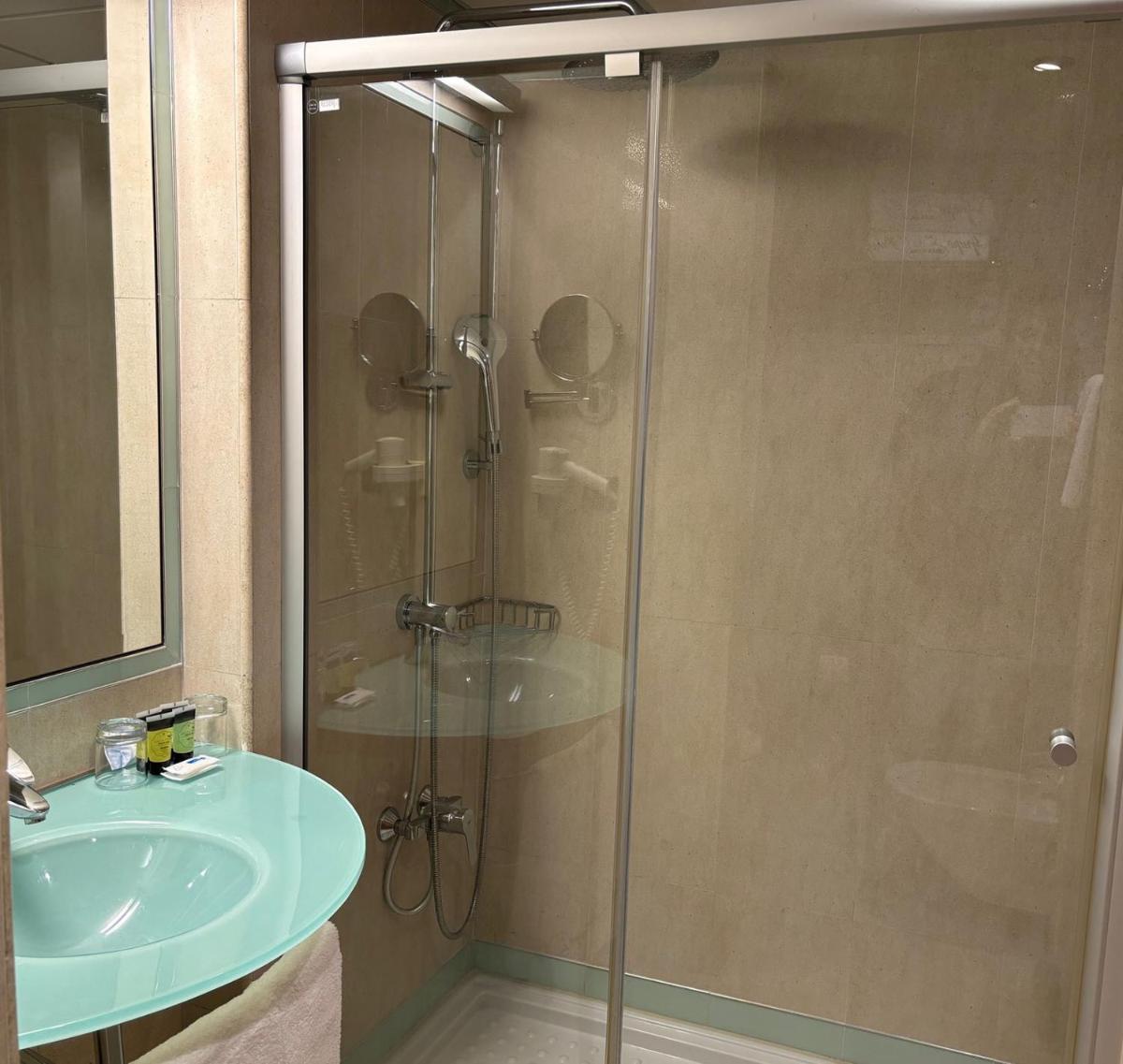 Un baño de Gran Hotel Liber & Spa Playa Golf