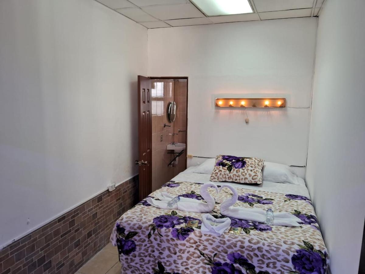 Suitetrails - Hotel Kamelot Parque Central