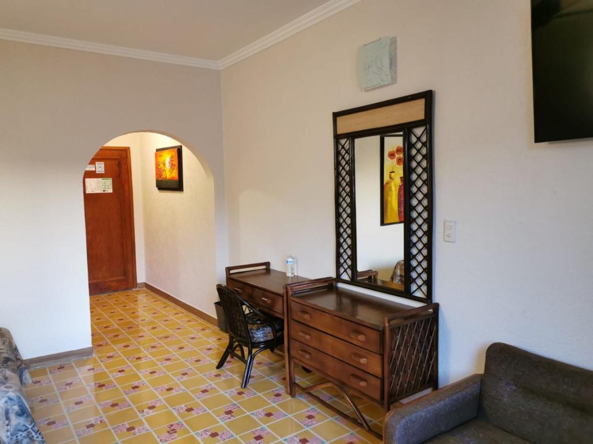 Hotel Mexico - Housity