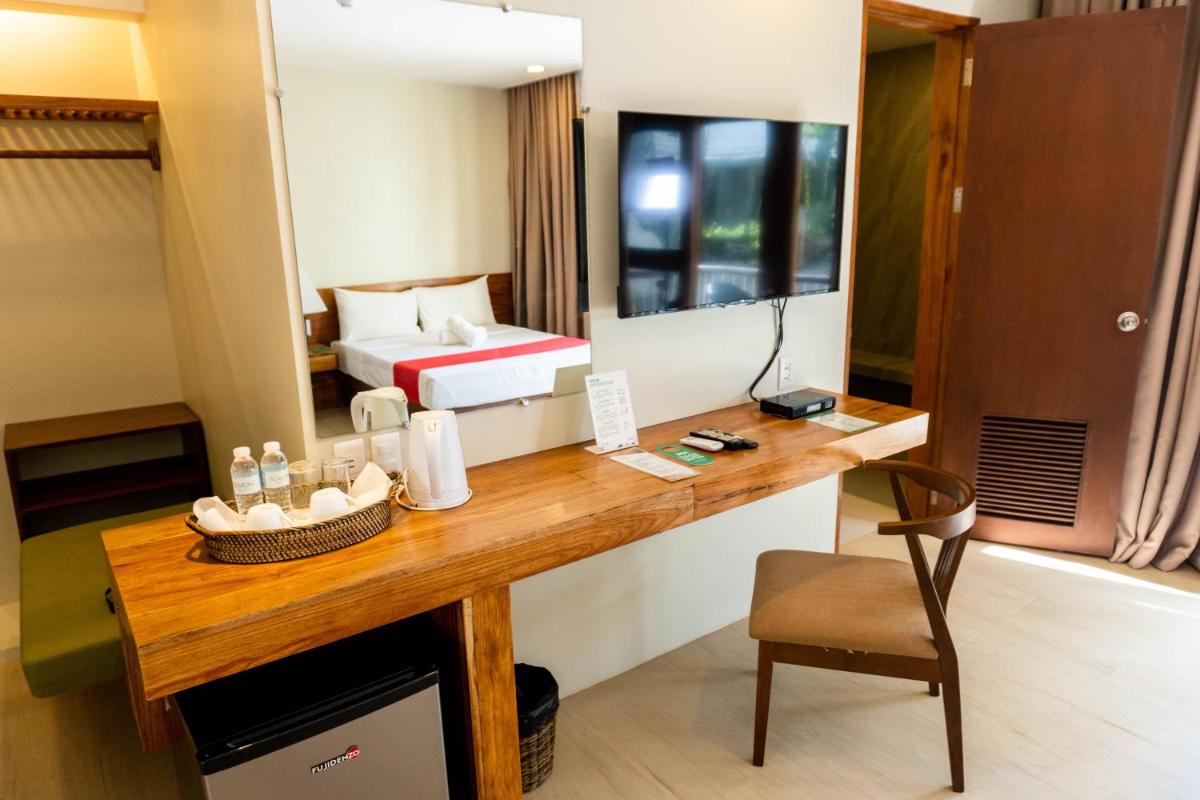 Almont Inland Resort - Housity