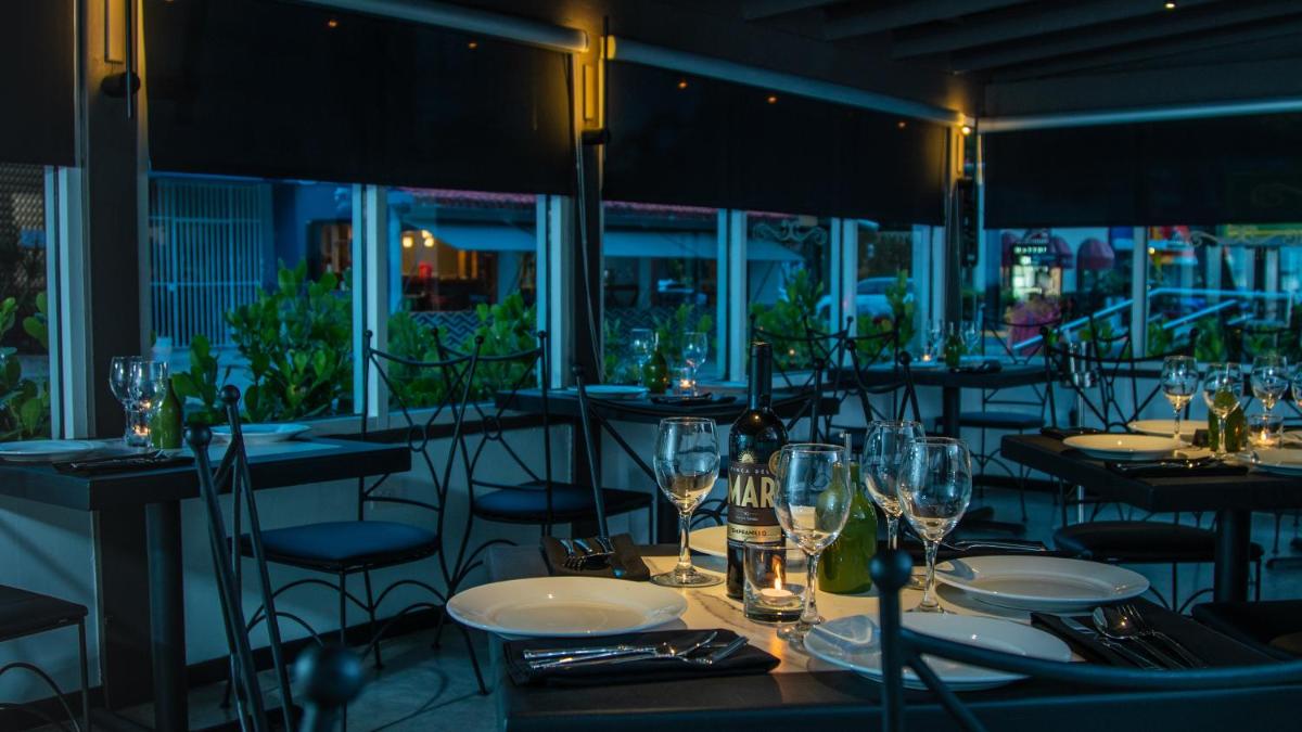 Casa Condado Residences & Hotel Rooms - Housity