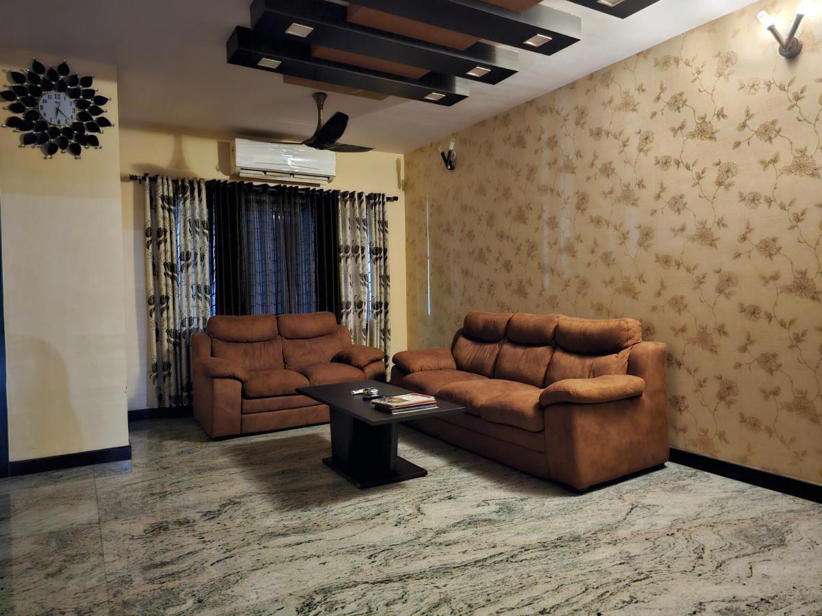 Fully Airconditioned Uber Luxurious Holiday Home. - Housity