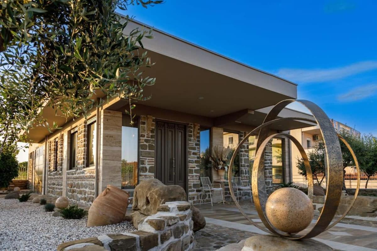 Lithos Messolongi Paradise - A Luxurious Retreat - Housity