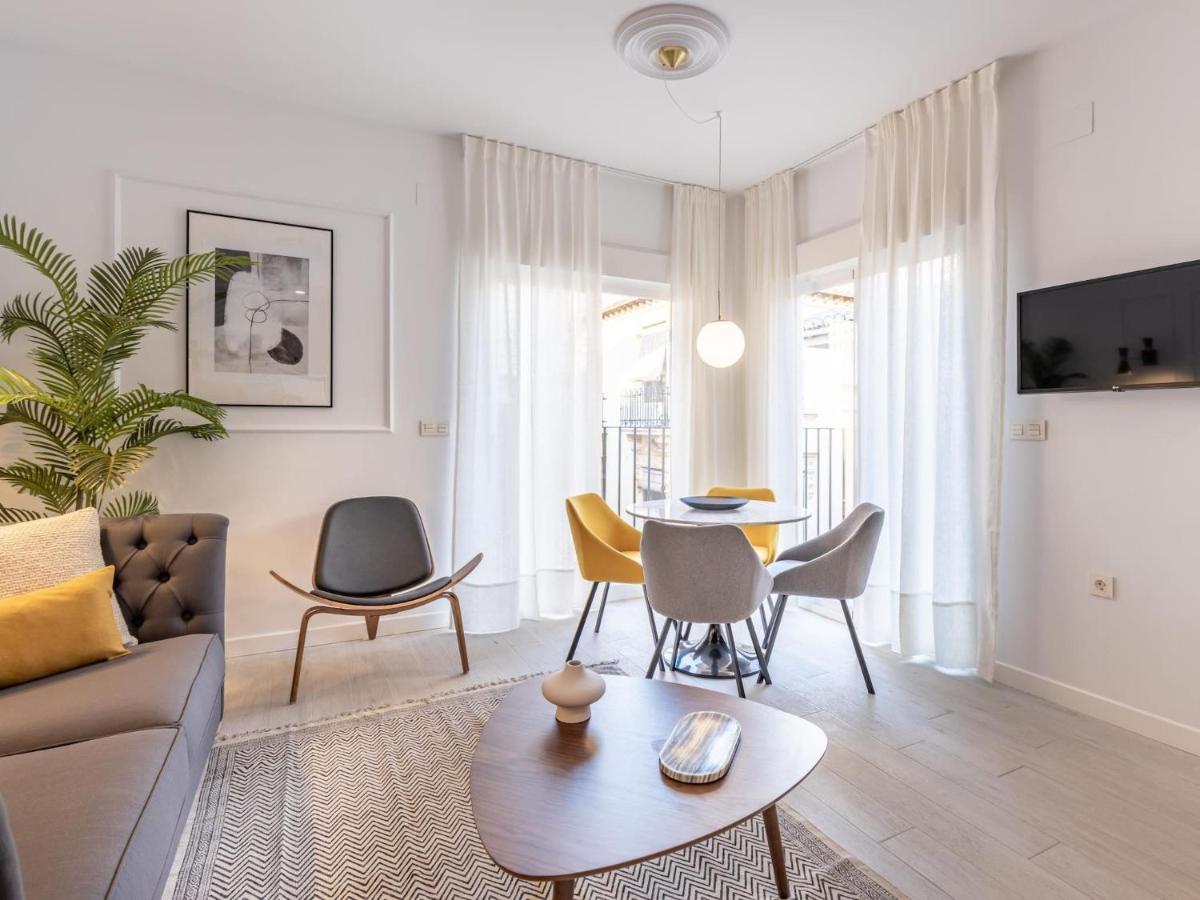 Suitetrails - Central stylish and elegant 1 & 2 BR apartment II