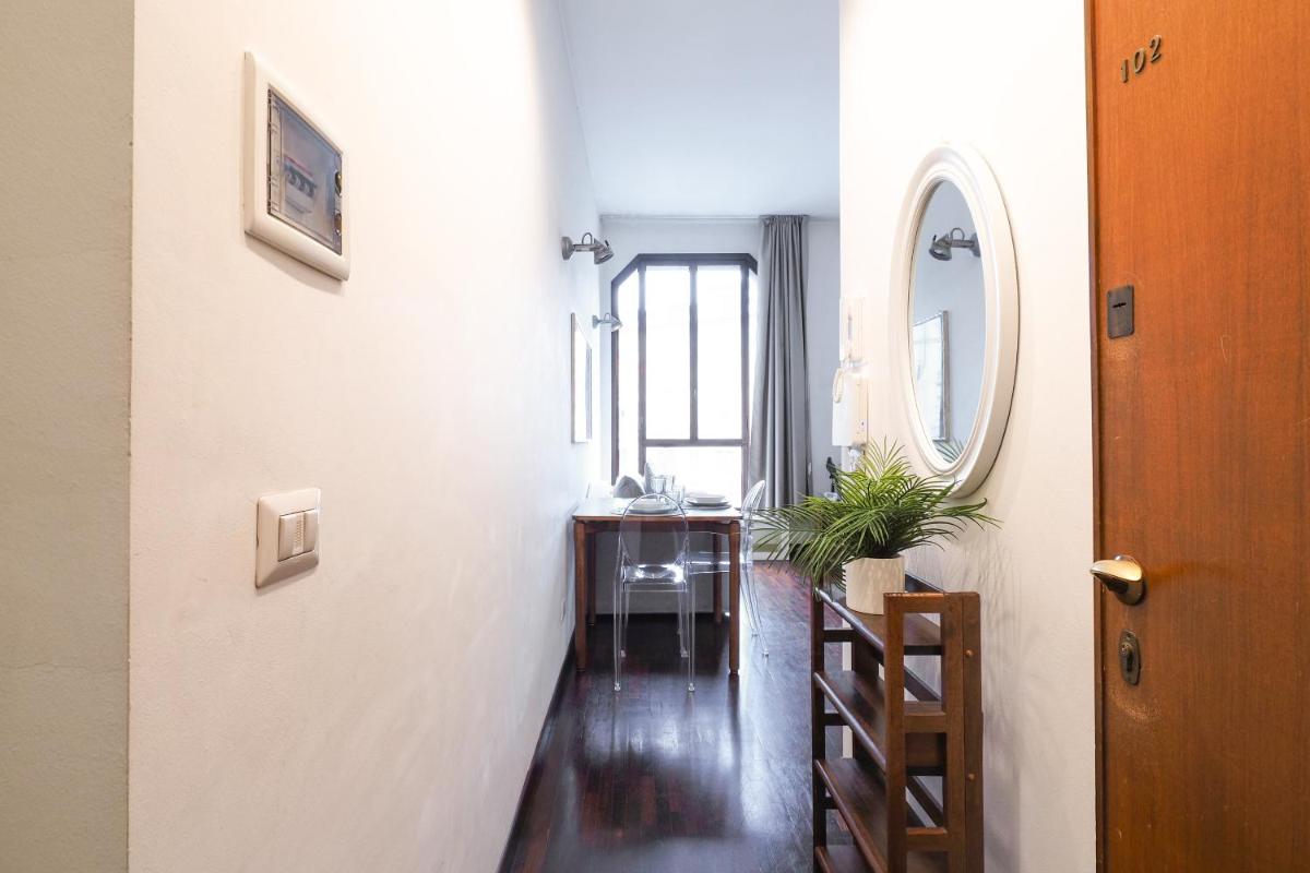 Milan - Duomo Luxury Apartment V - Housity