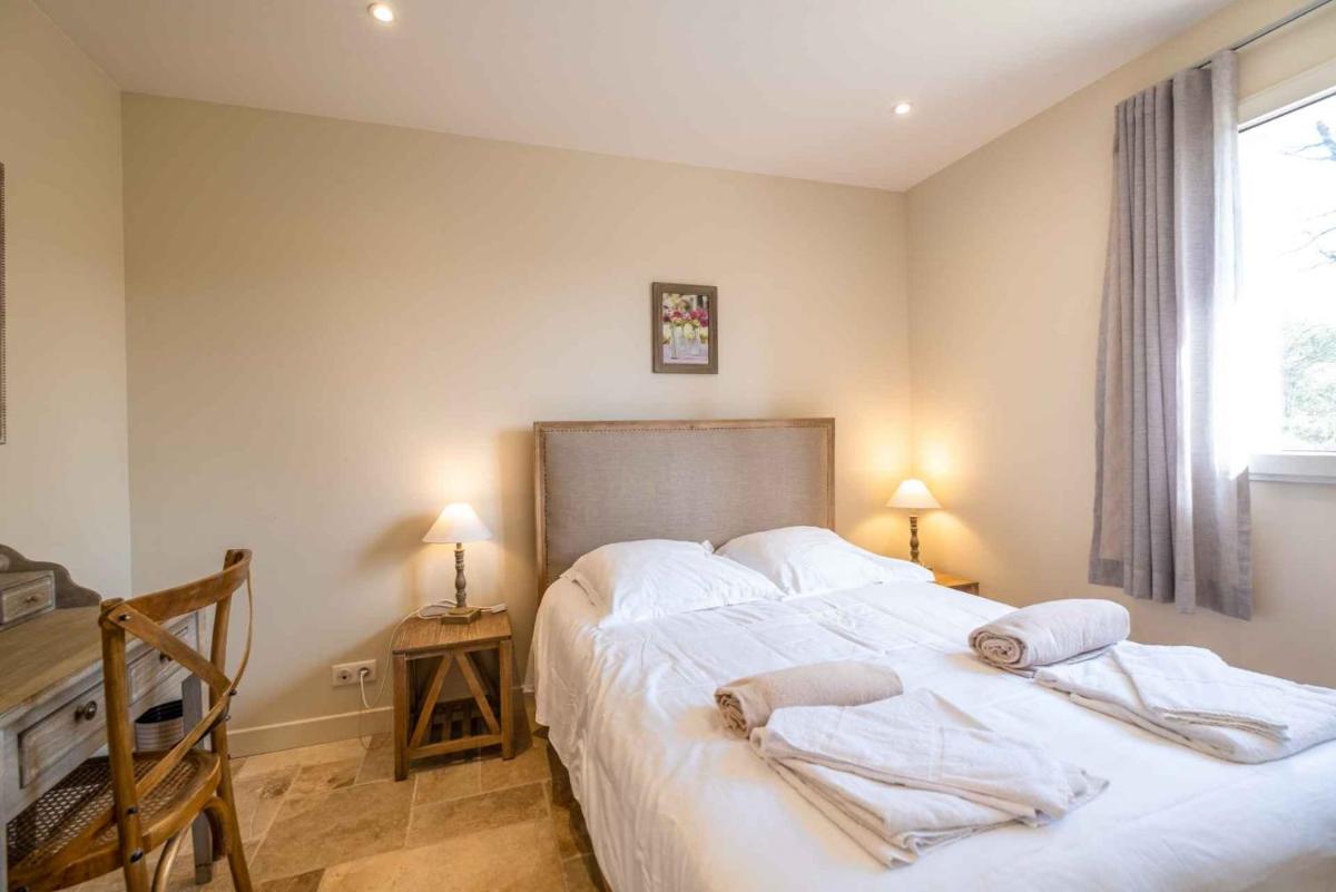 Domaine de la durantie - villa avec jacuzzi - Housity
