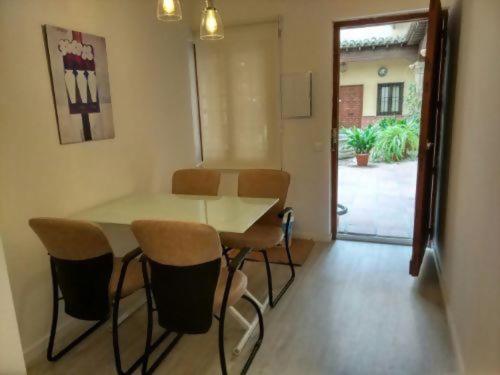 Apartamento Nuncio Viejo by Toledo AP - Housity