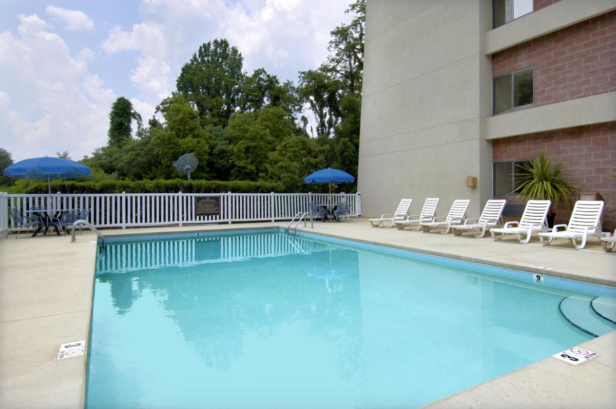 Bay Mountain Inn Cherokee Smoky Mountains - Housity