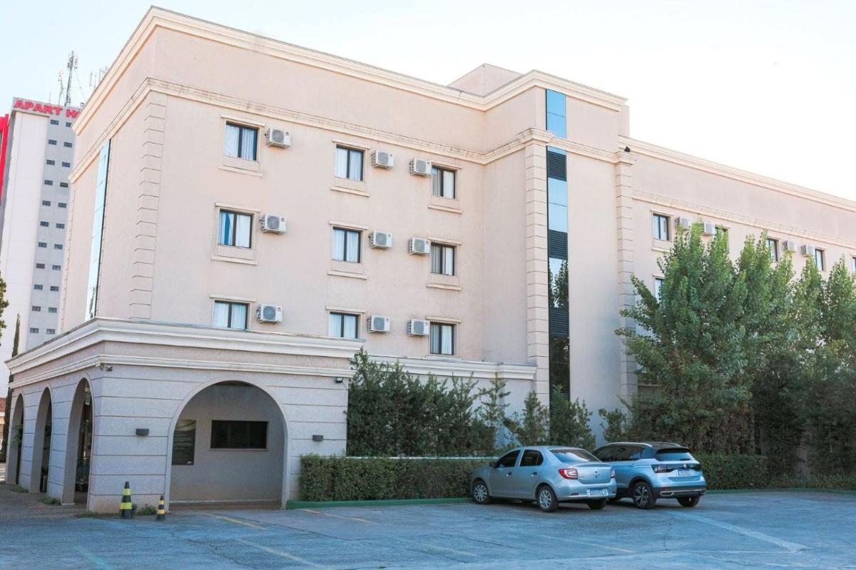 Class Hotel Rio Claro - Housity