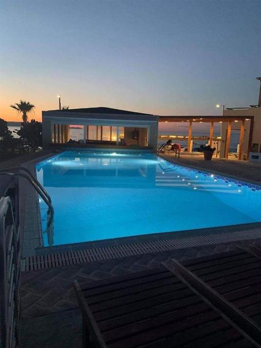 Yria Beach Hotel - Housity