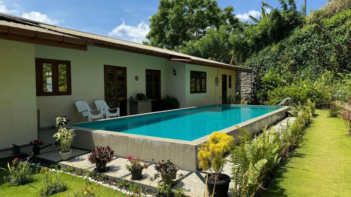Hapu Tales - Private Holiday Villa - Housity
