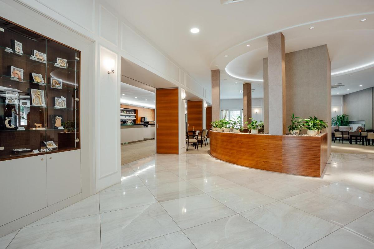 Hotel pod Zámkom - Hizvo