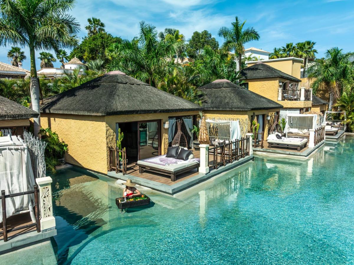 una imagen de la piscina del complejo en Royal River, Luxury Hotel - Adults Only, en Adeje