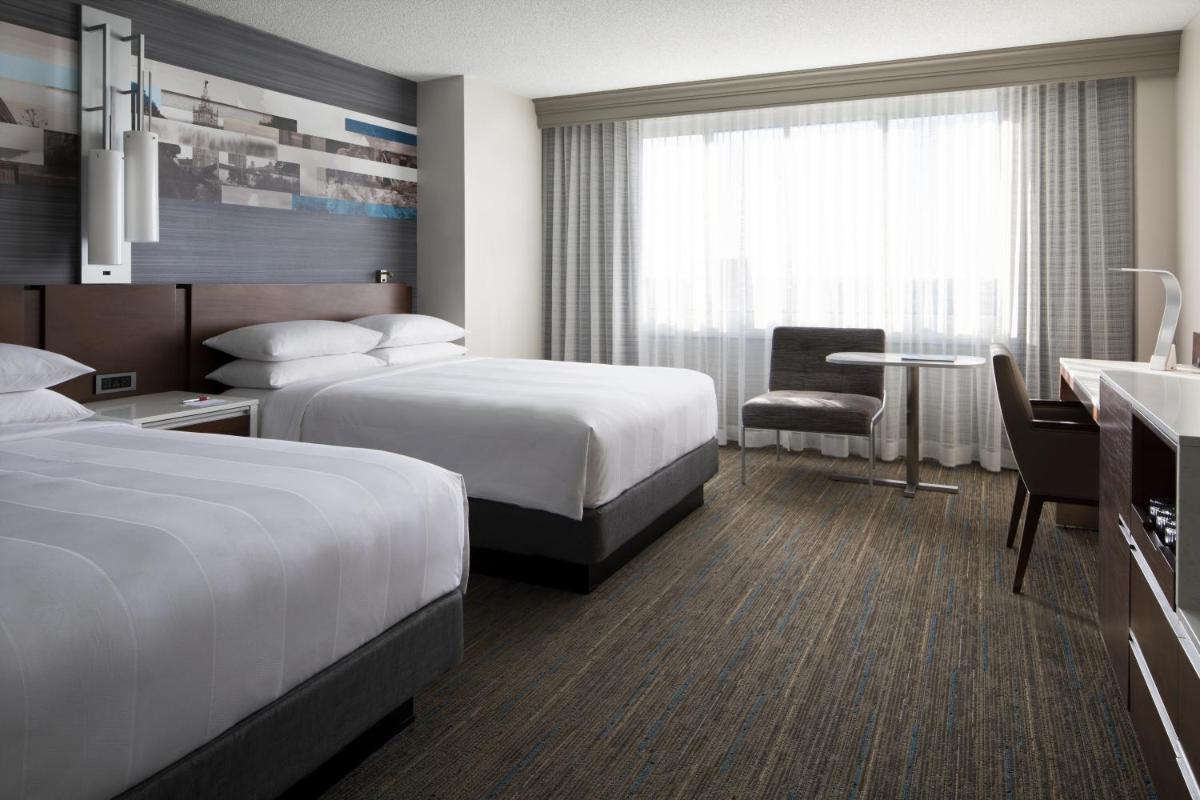Kansas City Marriott Country Club Plaza - Housity