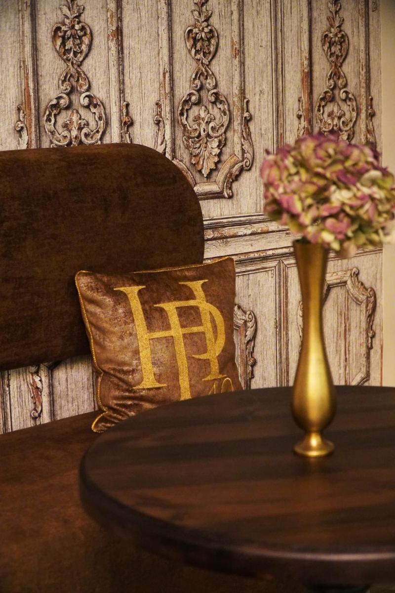 Hotel Pietryna - Housity