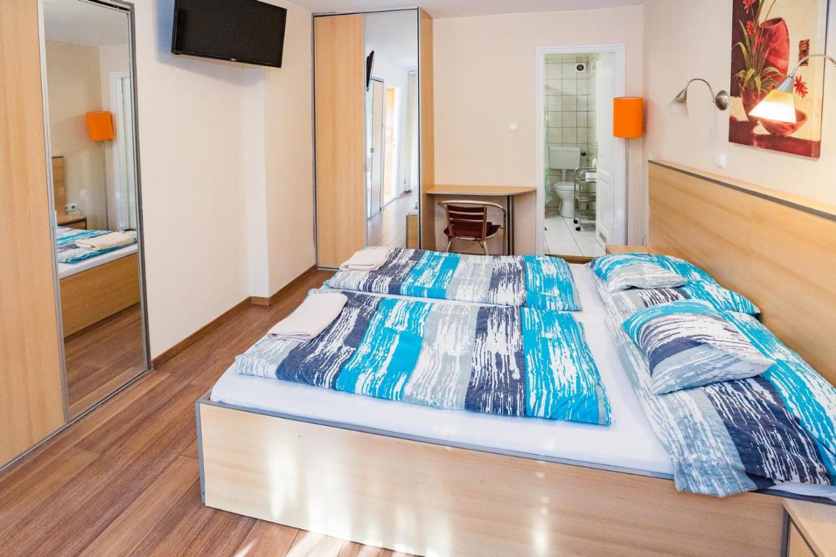 Mohacsi Guesthouse - Housity