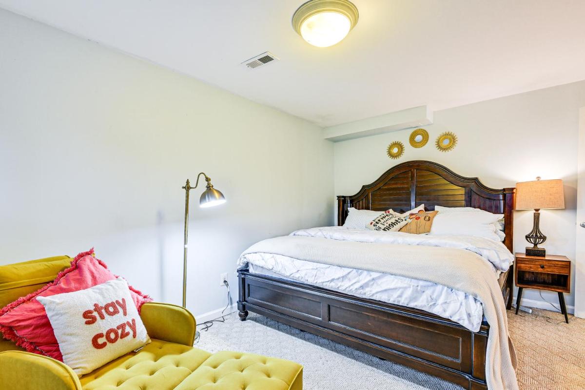 Pet-Friendly DC Area Condo with Yard! - Housity
