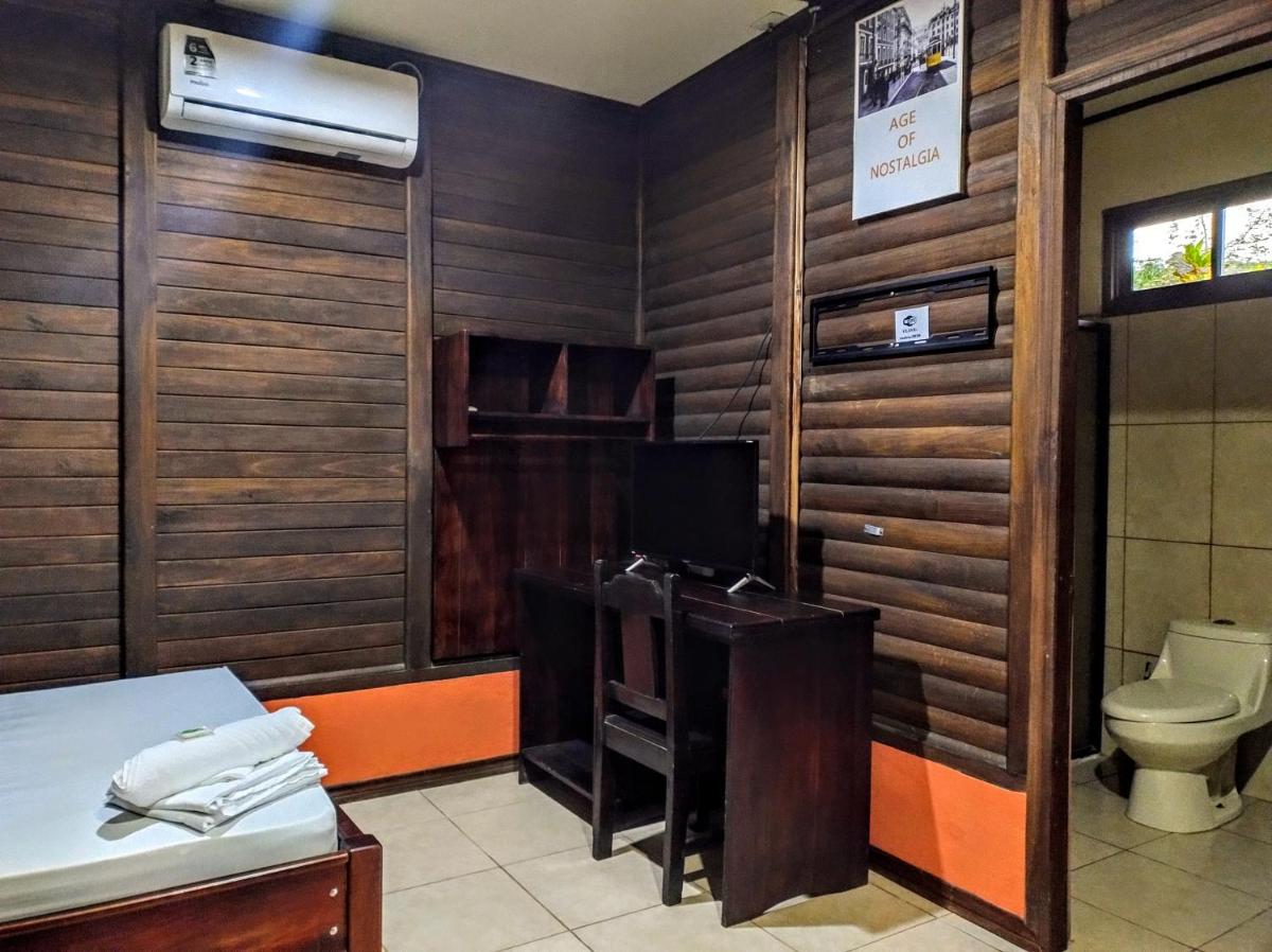 Cabinas Río Frío - Housity