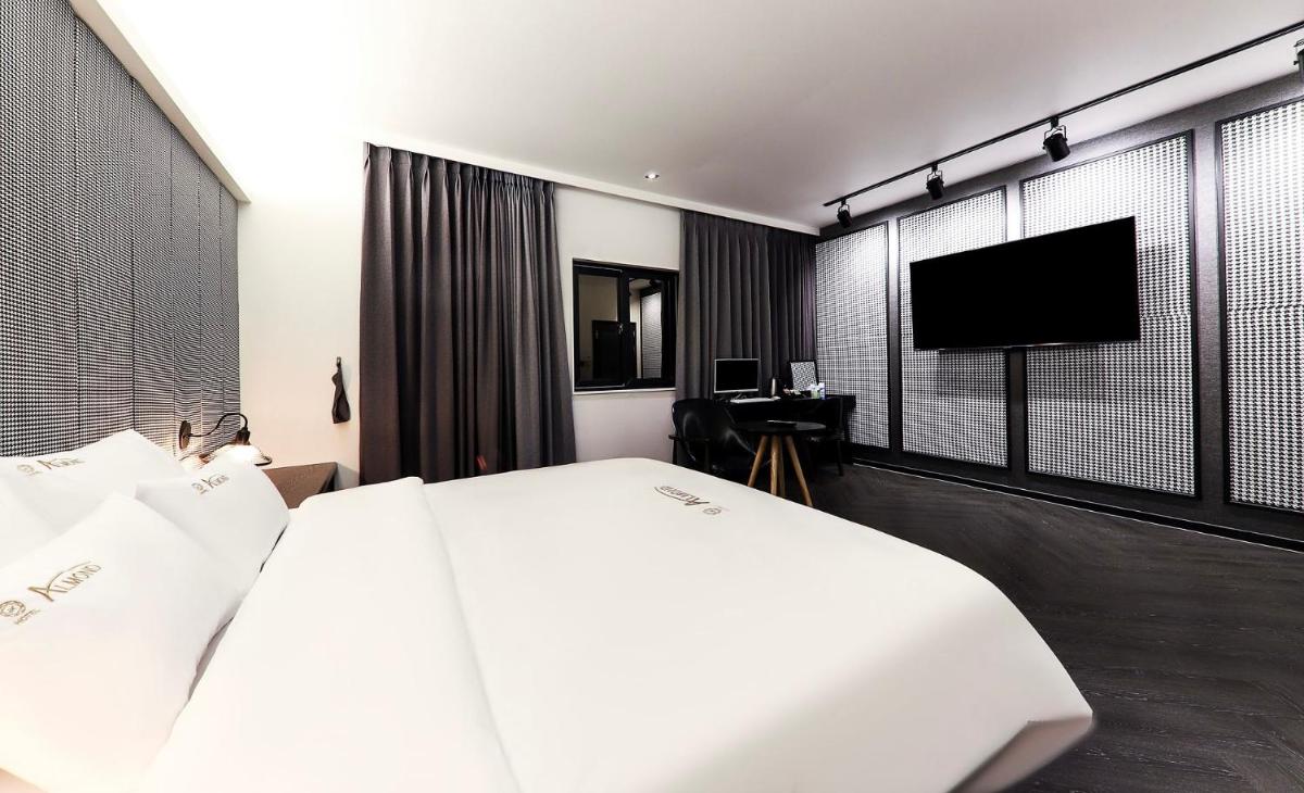 Den Basta hotel - Housity