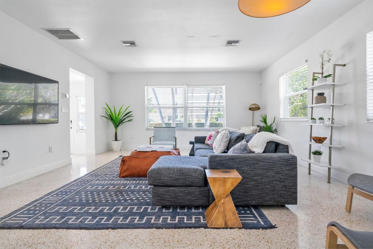 Perfect Beach Home For A Family Getaway Wpool! - Housity