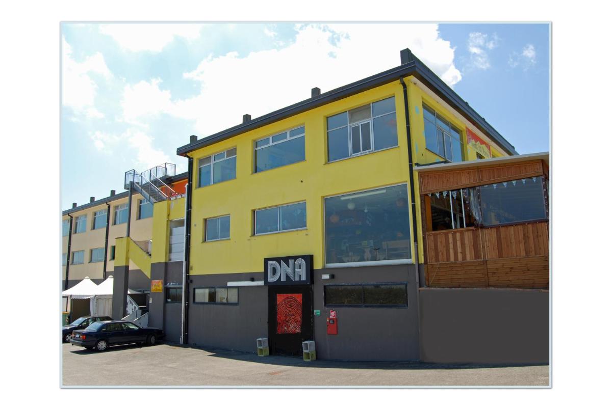 Hostel San Marino - Housity