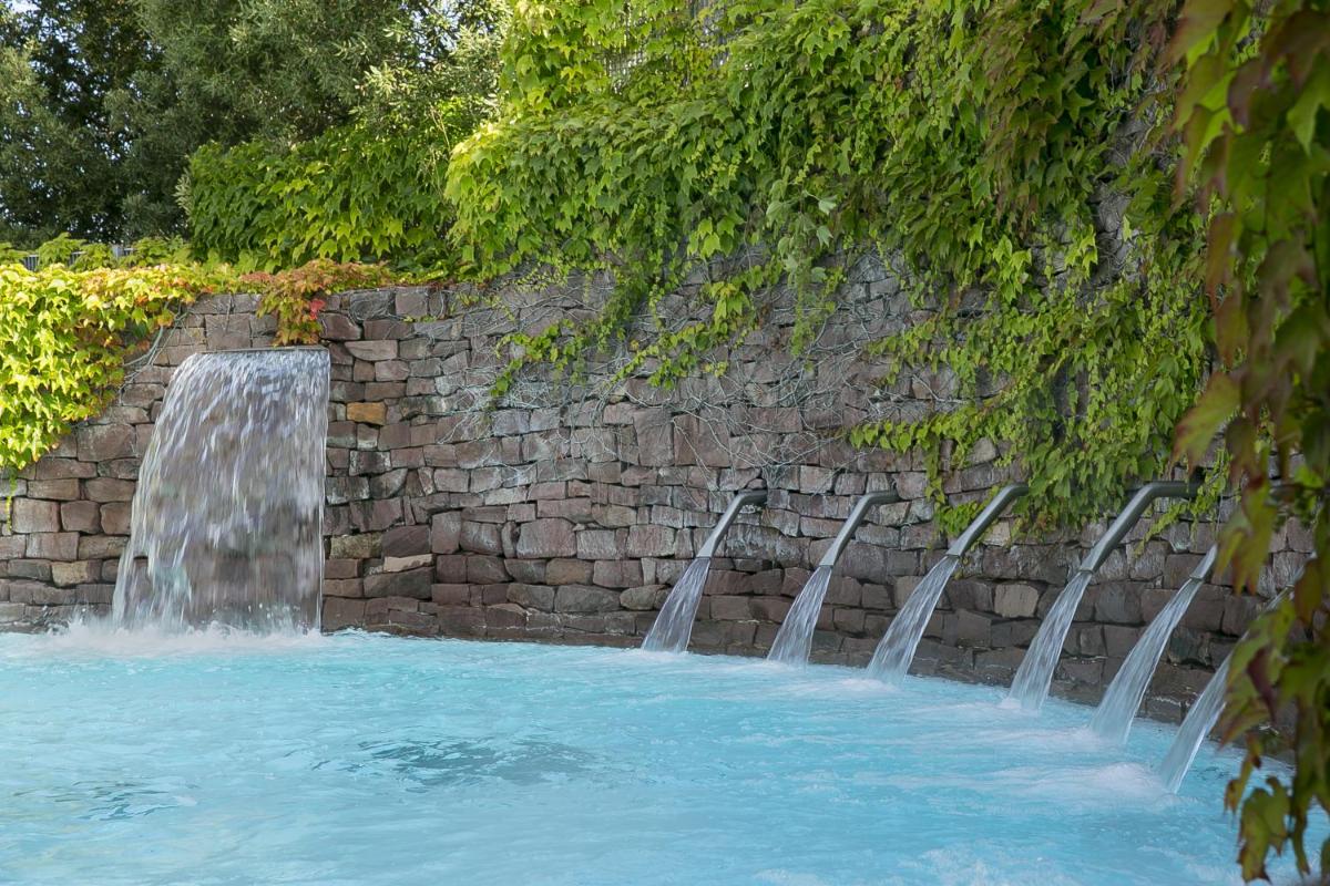 Piscine de l'établissement Best Western Hotel Sourcéo ou située à proximité