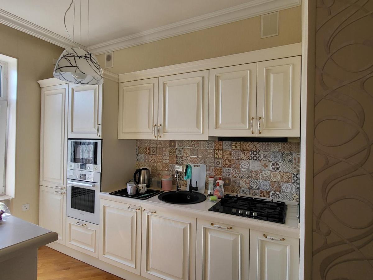 Apartment Nizami 60, Baku - Housity