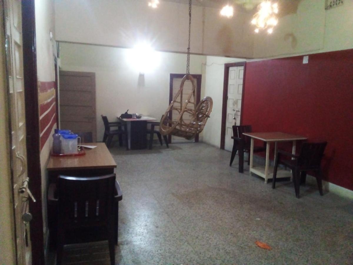 International Hotel In - Housity