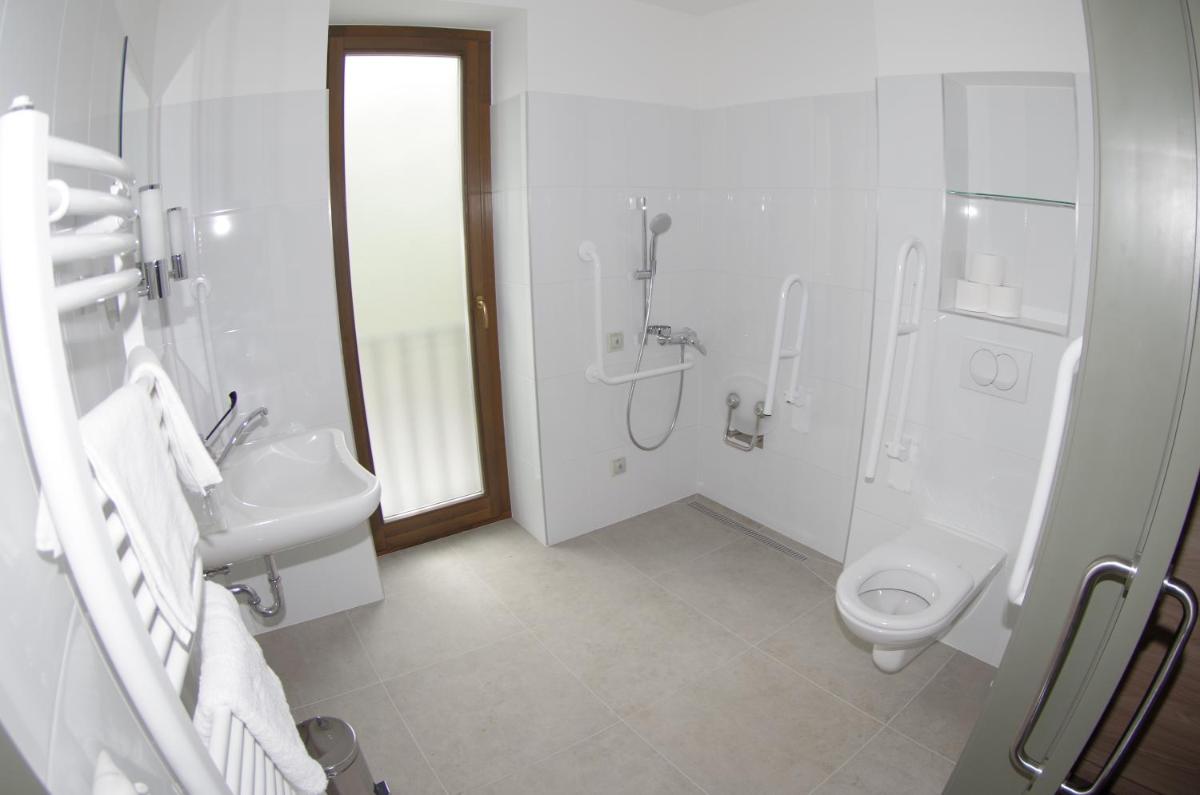 Hotel Therapia - Housity