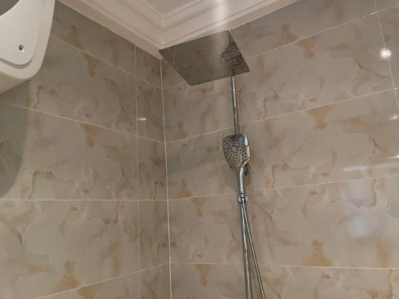 Private Room in Kumasi, Bawuah Royal Apartment - Housity