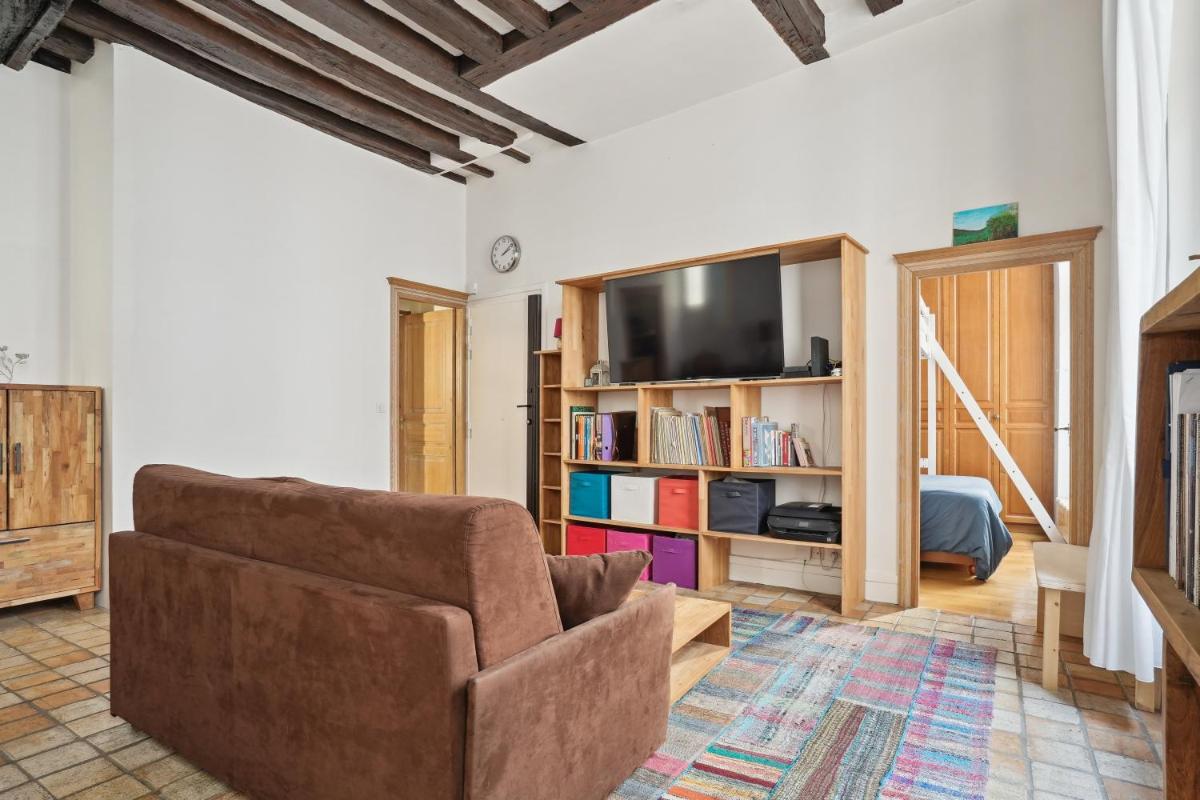 Appartement au coeur du Marais à Paris by Weekome - Housity