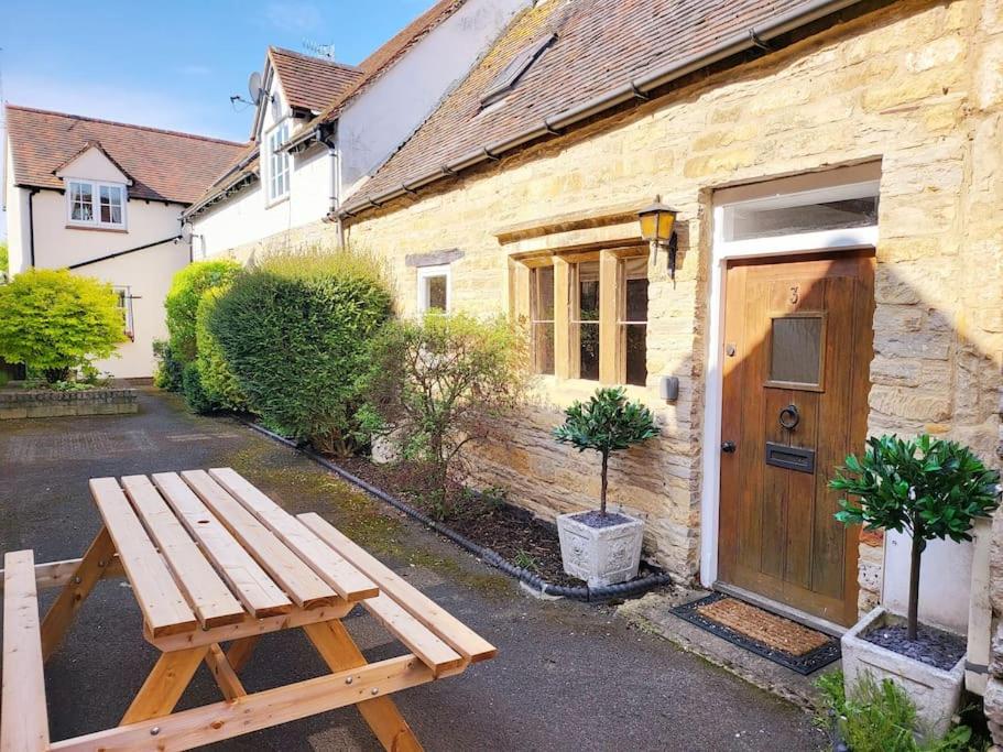 Host & Stay - Gwenelin Cottage - Housity