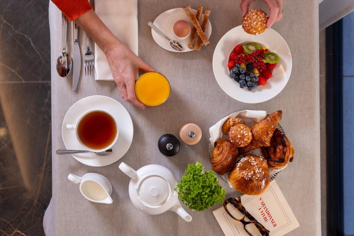 Nourriture dans l'hôtel ou à proximité