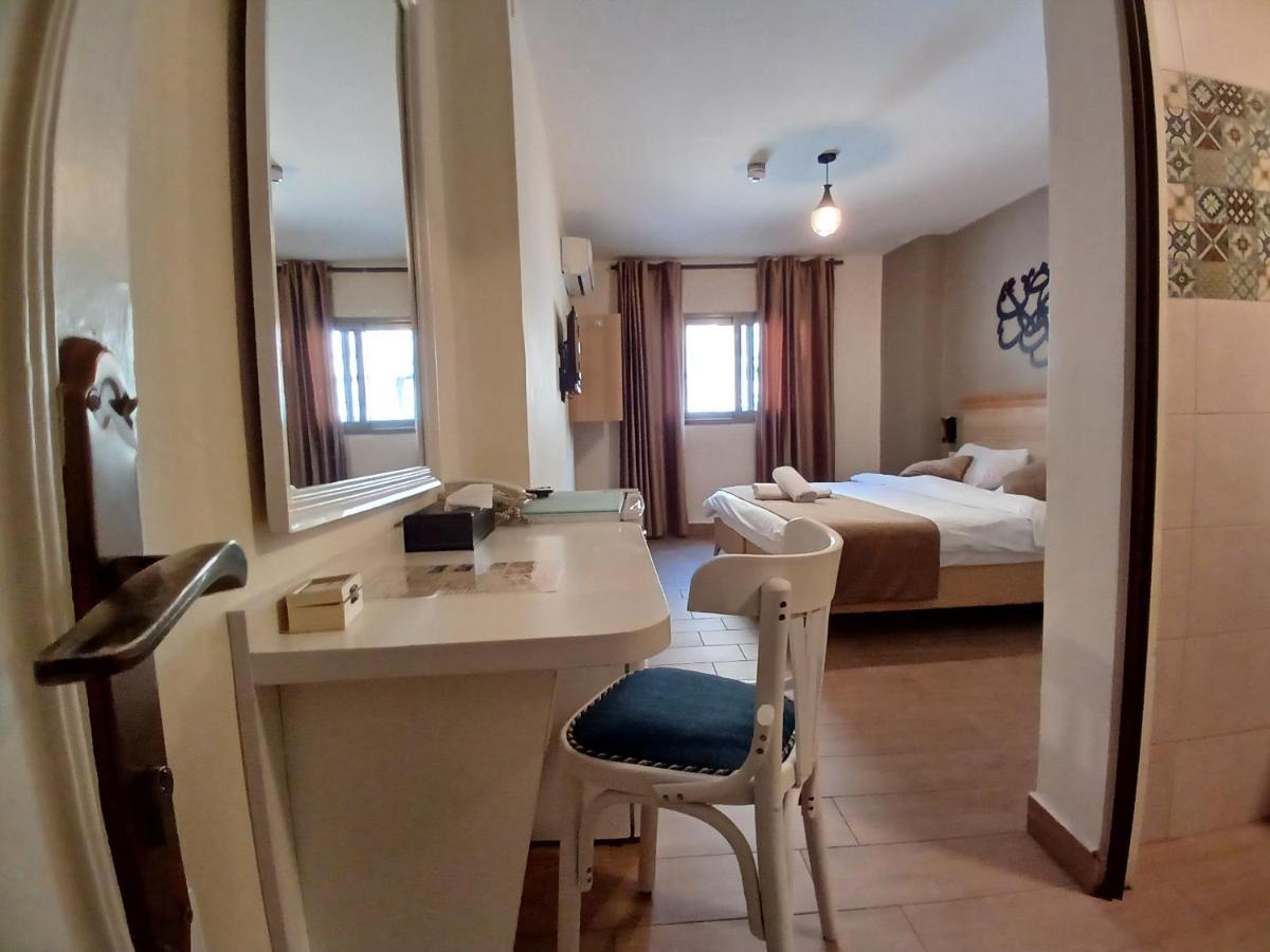 Layaali Amman Hotel - Housity