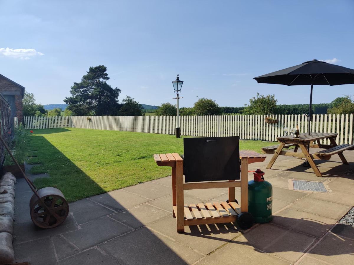 The Waiting Room, Stoke Edith Station, Tarrington - Housity