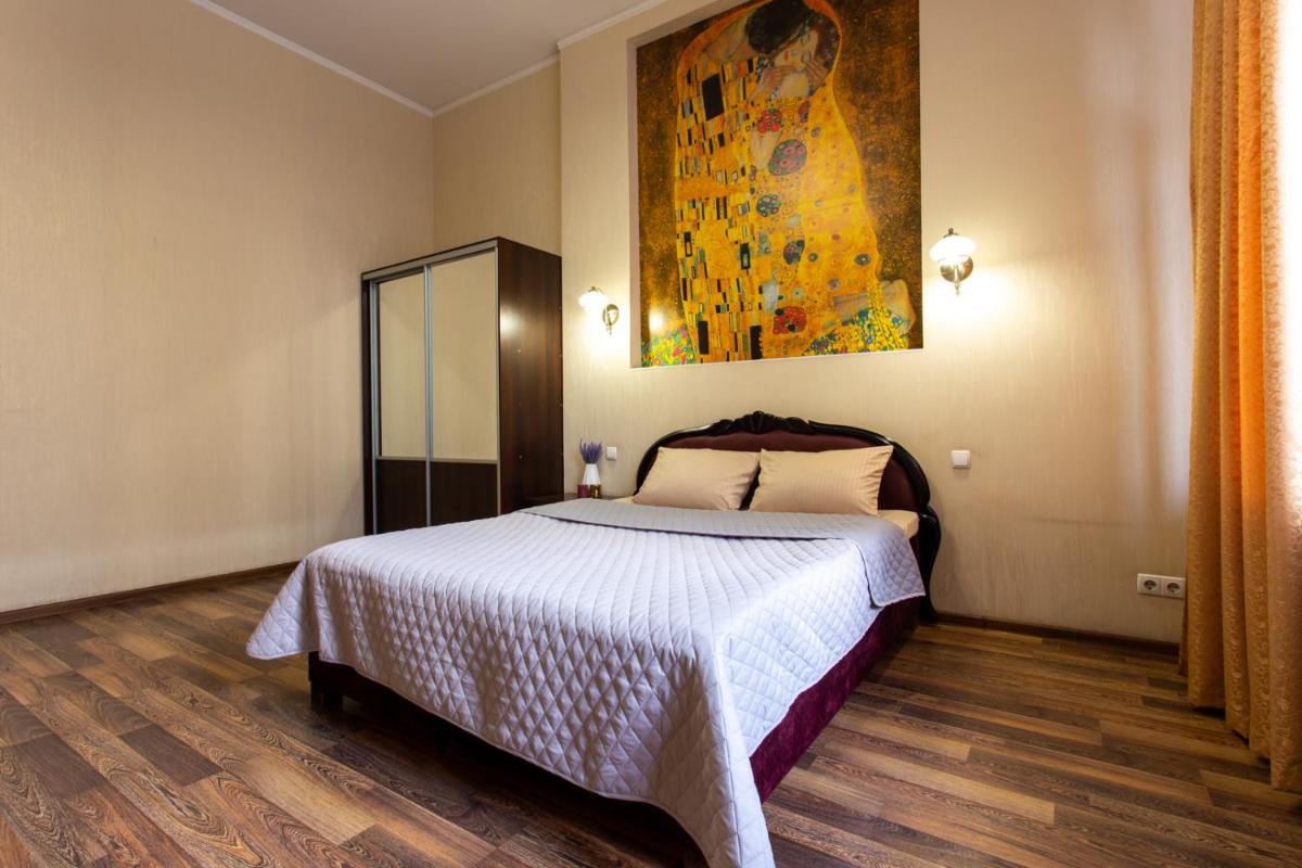 Royal Apartment on Pushkinskaya - Housity