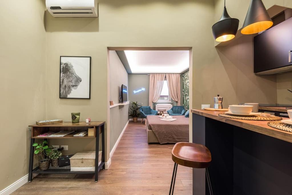 Jungle suite mood behind Piazza Signoria - Housity