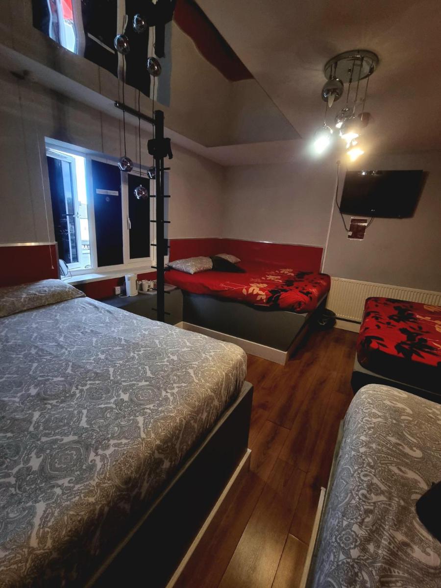 Xtasia Adult Hotel - Adults Only - Housity