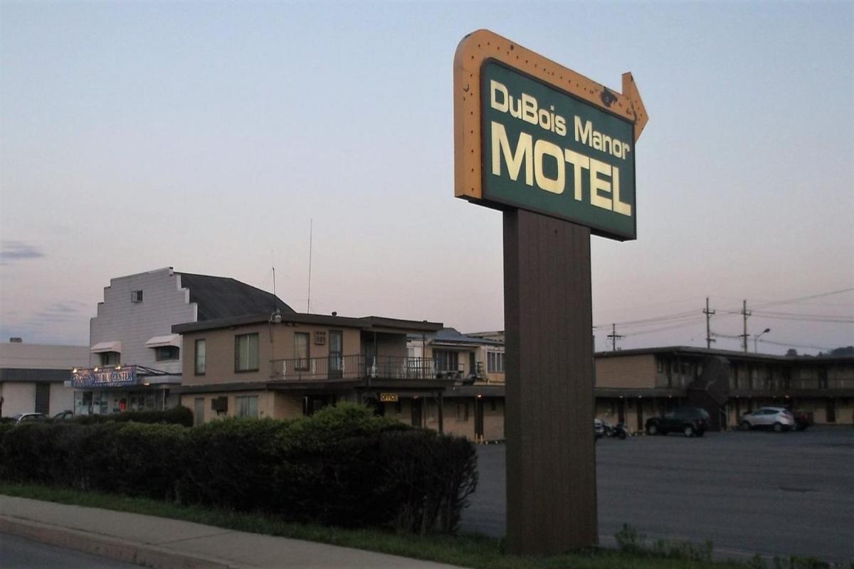 DuBois Manor Motel by OYO - Housity