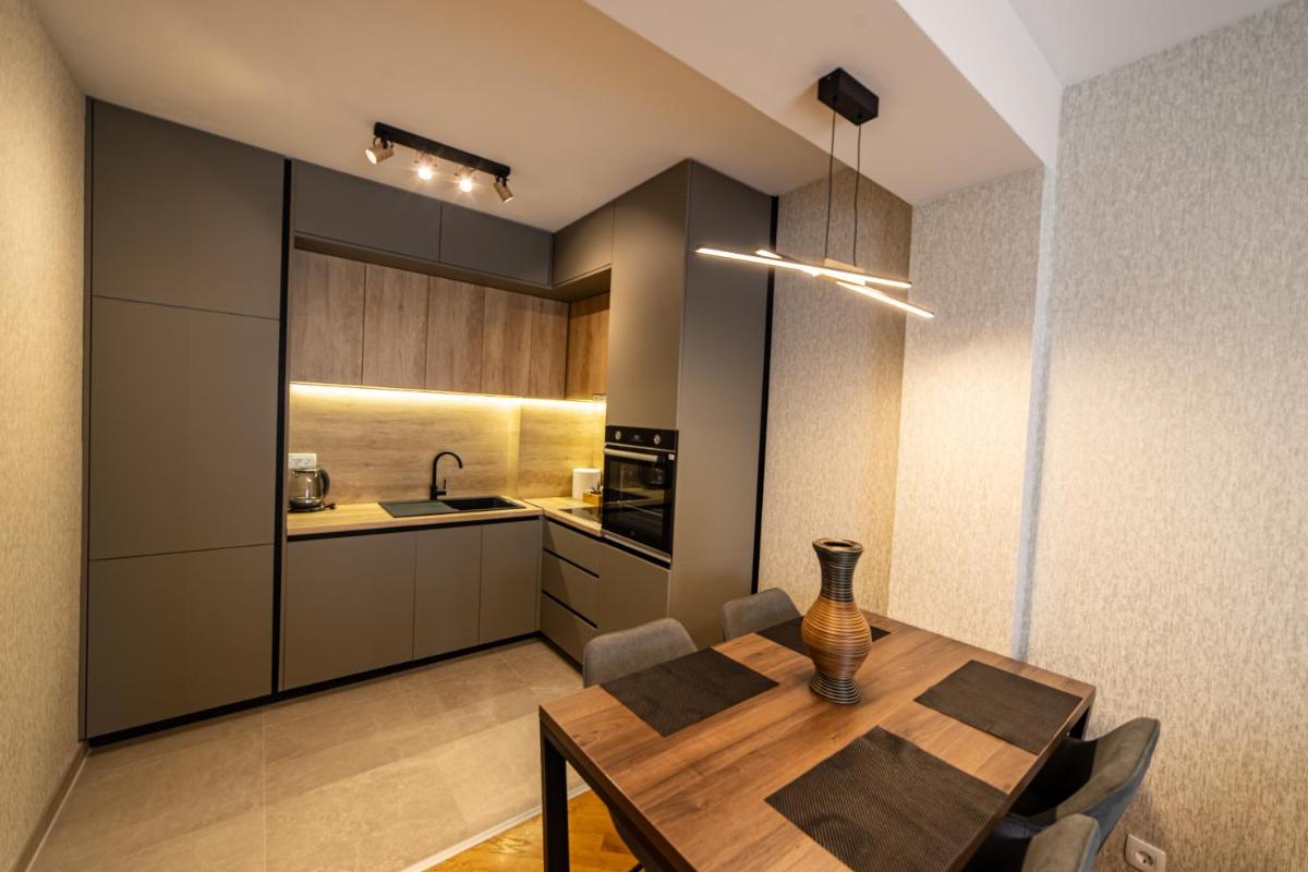 Apartments 28 - Housity