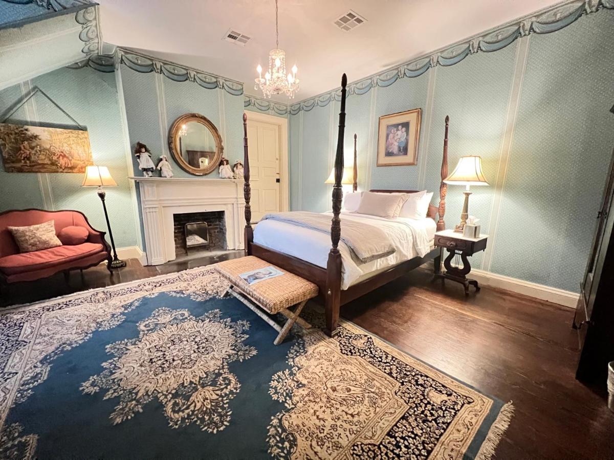 The Myrtles - Housity