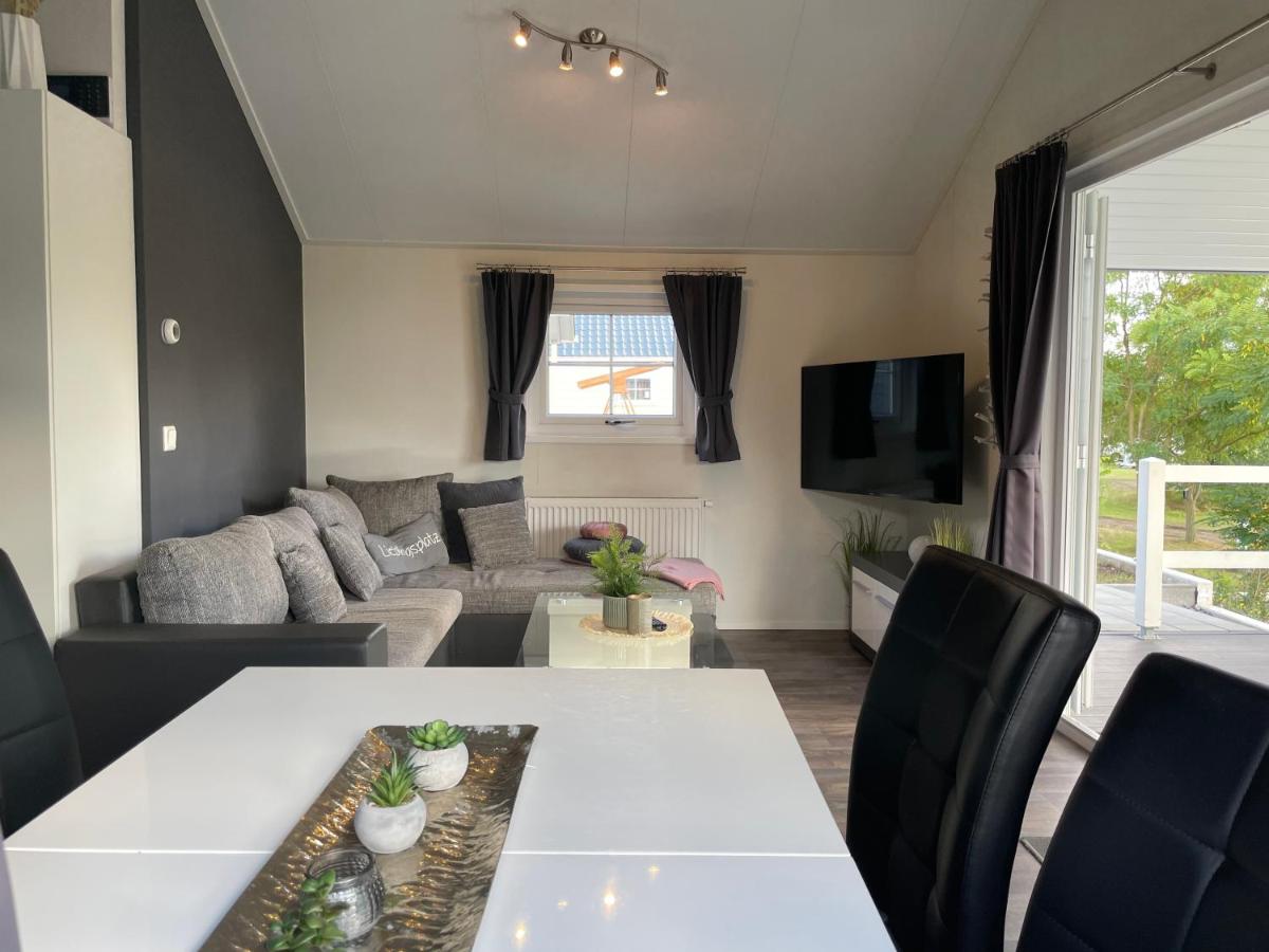 Family Wood Lodge Strandallee 1 , 06249 Mücheln - Housity