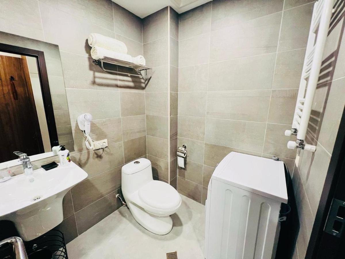 Crystal New Resort - Housity
