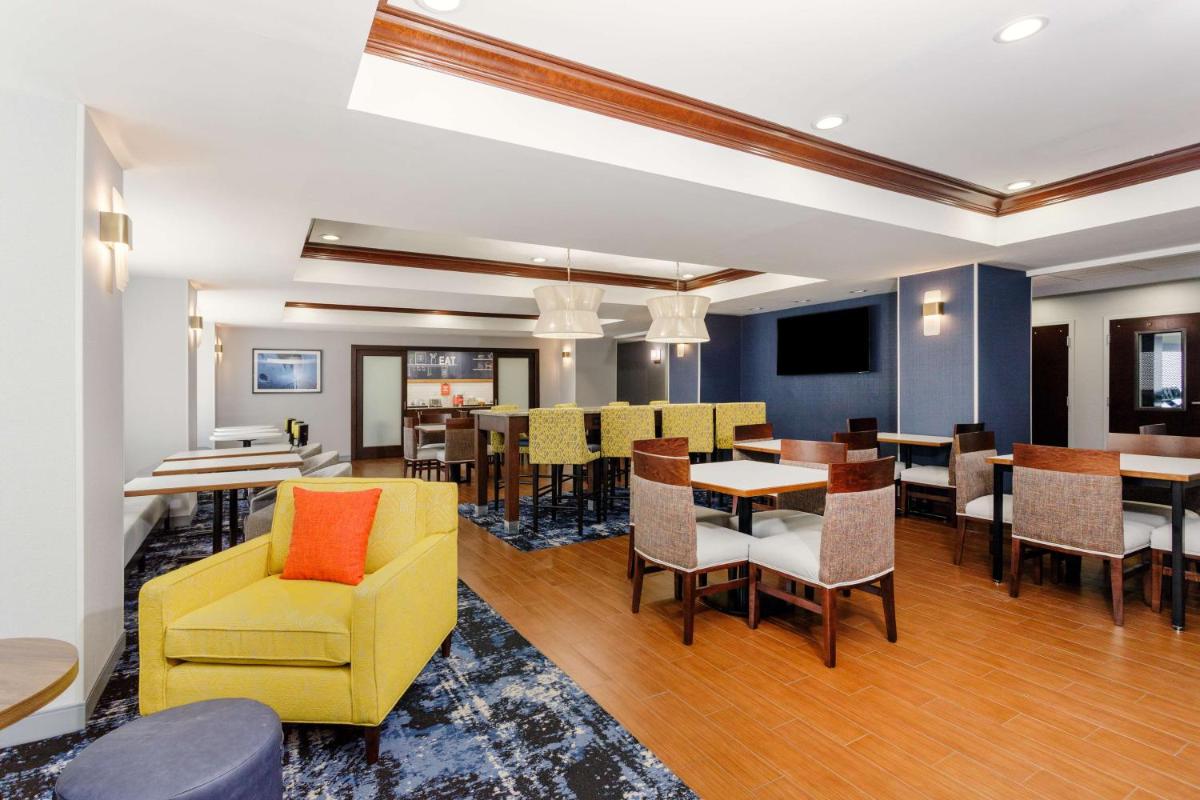 Hampton Inn Titusville/I-95 Kennedy Space Center - Housity