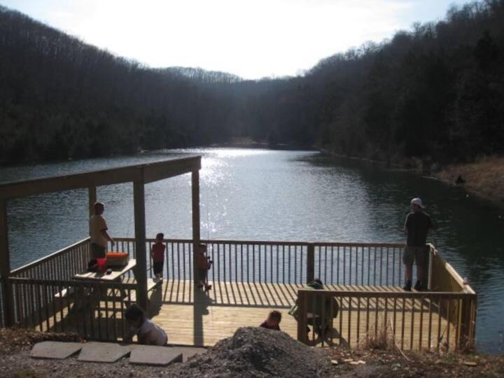 Free Silver Dollar City Tickets & other attractions! Branson, Walk-In Available - Housity