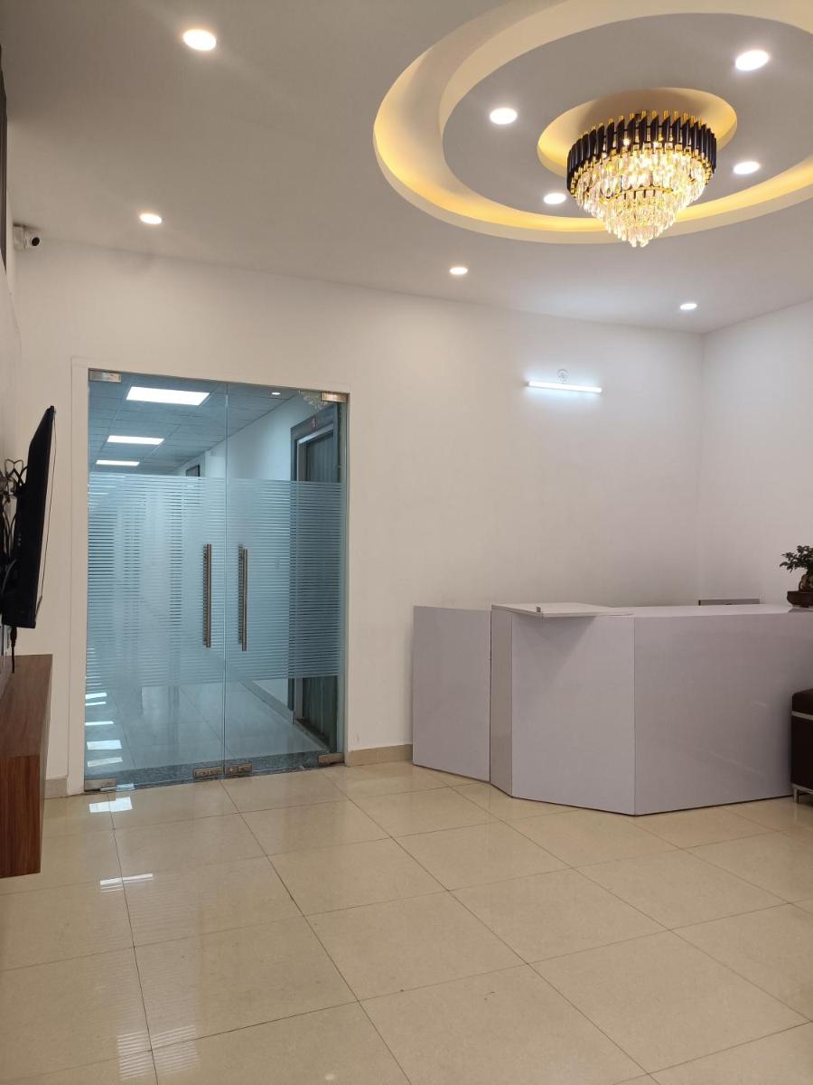 ADVENT HOTEL - Housity